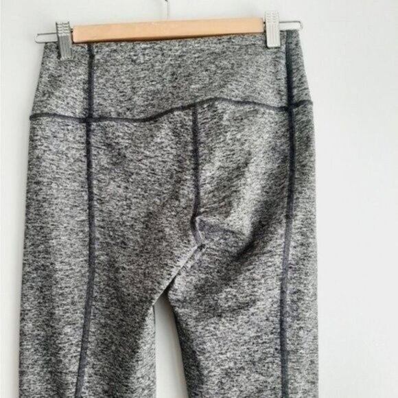 VICTORIA'S SECRET Sport KNOCKOUT Heather Grey Tights Workout Leggings Sz S - Picture 9 of 14